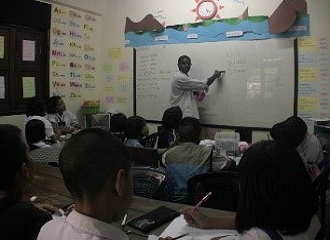 Volunteer teaching program